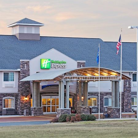 Holiday Inn Express Monticello By Ihg Exterior photo
