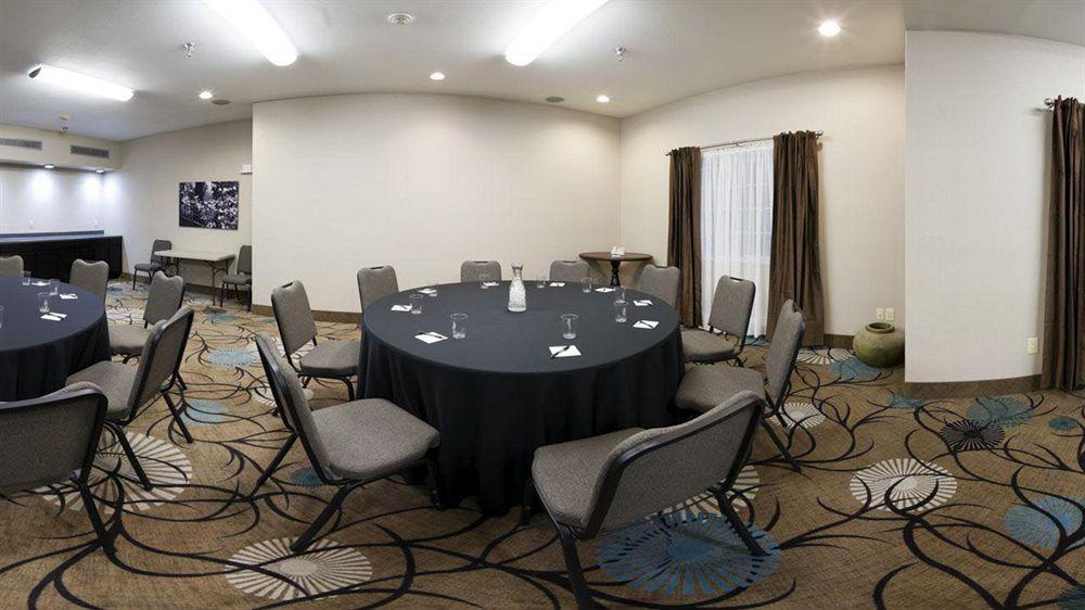 Holiday Inn Express Monticello By Ihg Exterior photo