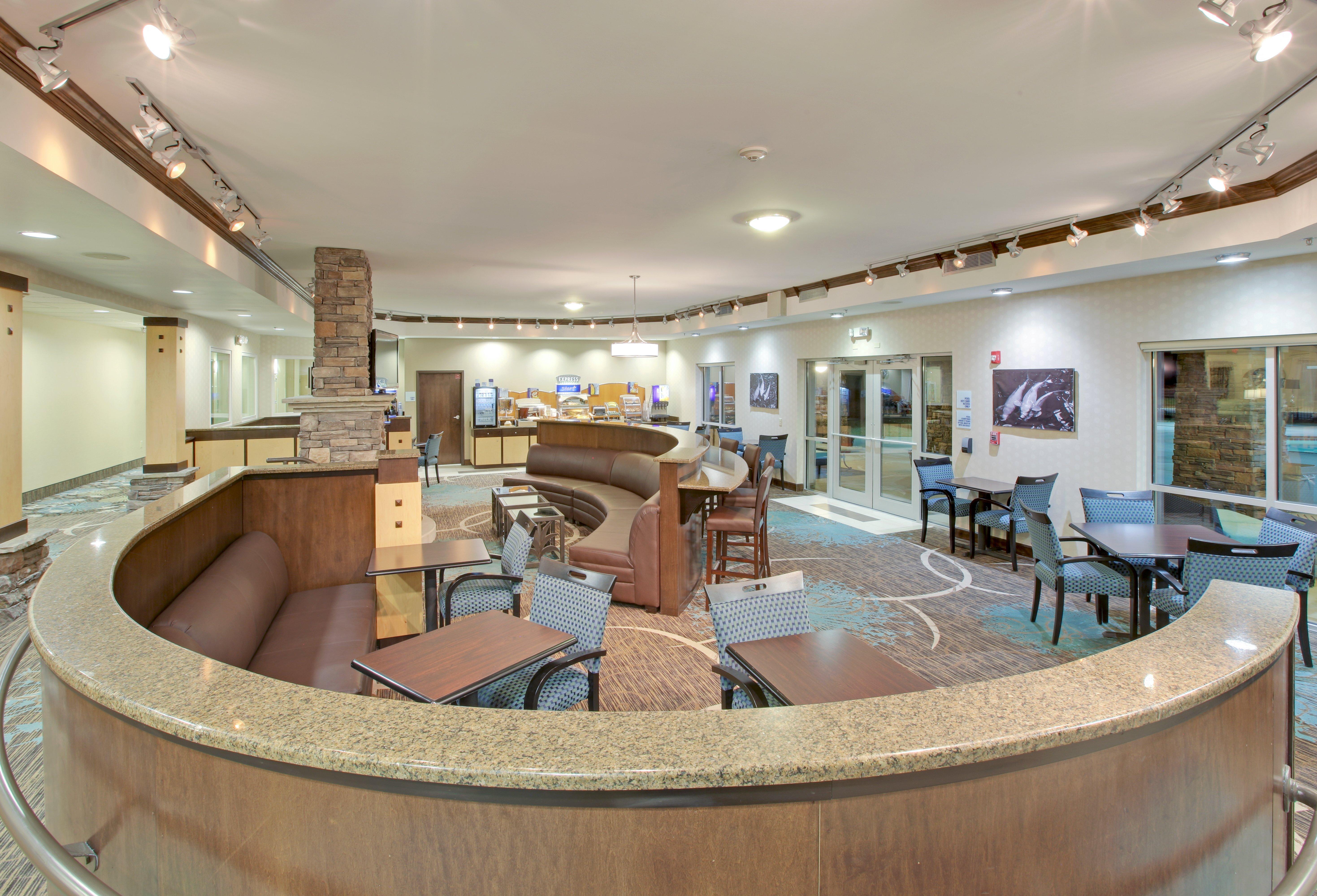 Holiday Inn Express Monticello By Ihg Restaurant photo