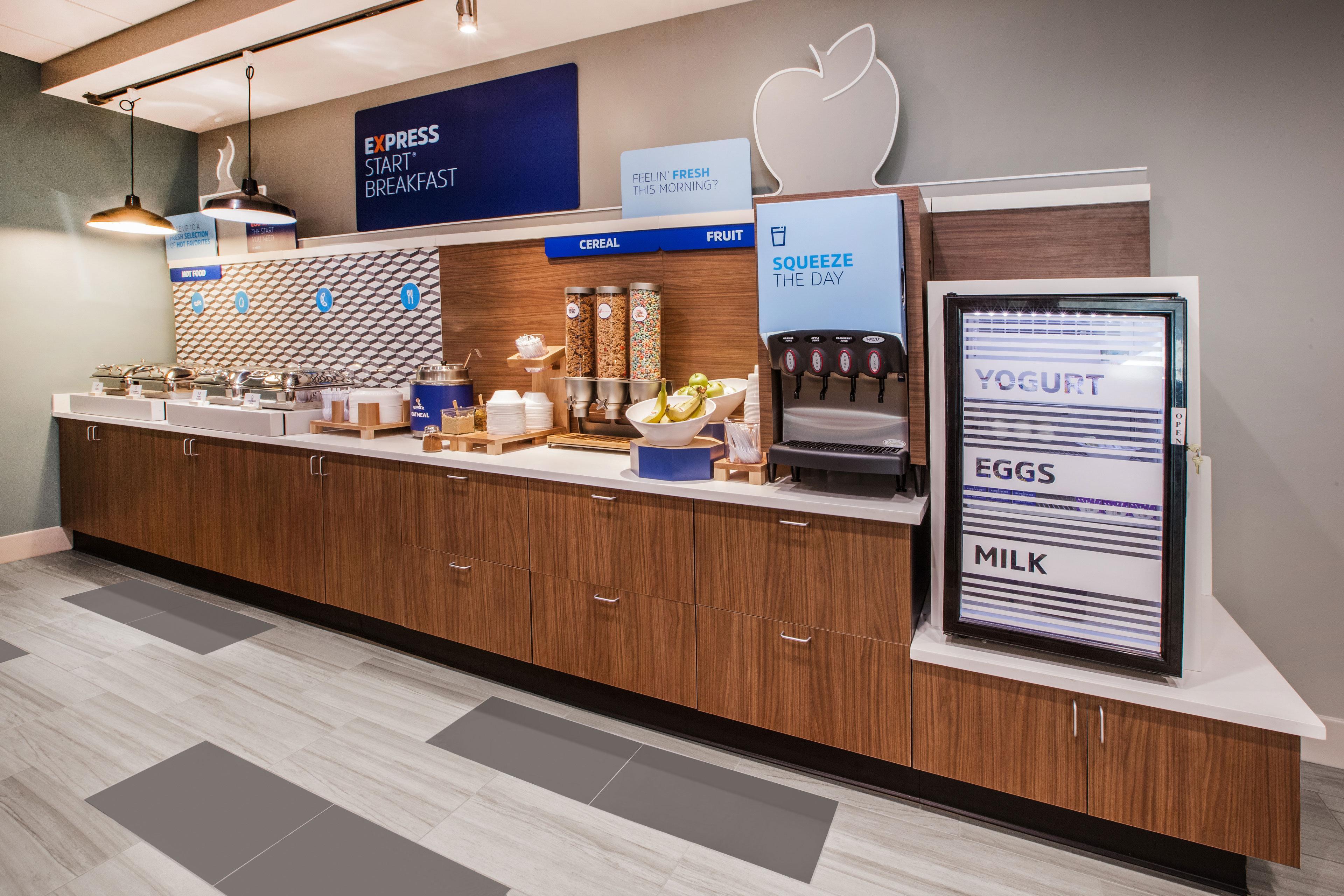 Holiday Inn Express Monticello By Ihg Exterior photo
